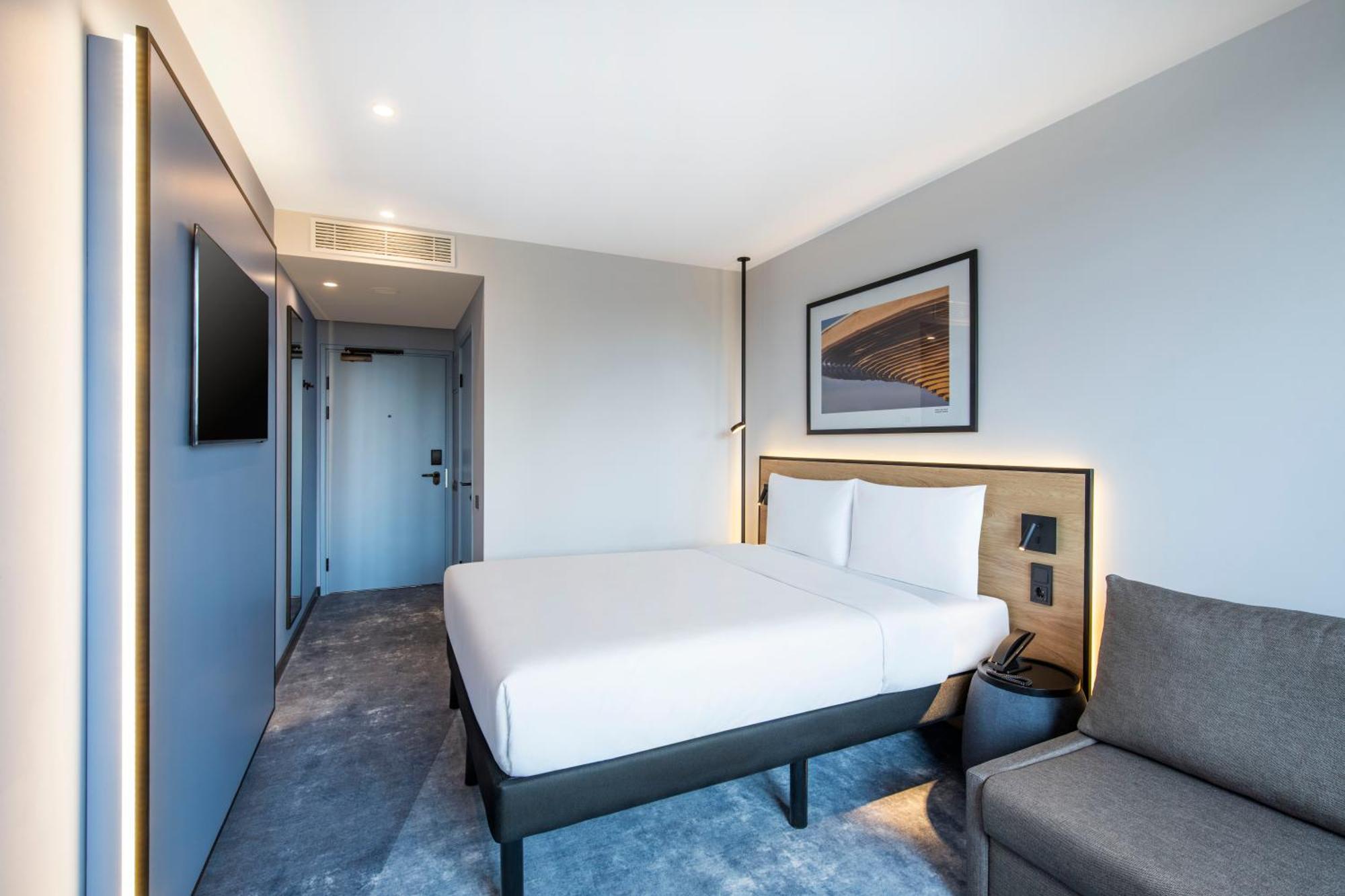 Ibis Tbilisi Airport Hotel ภายนอก รูปภาพ