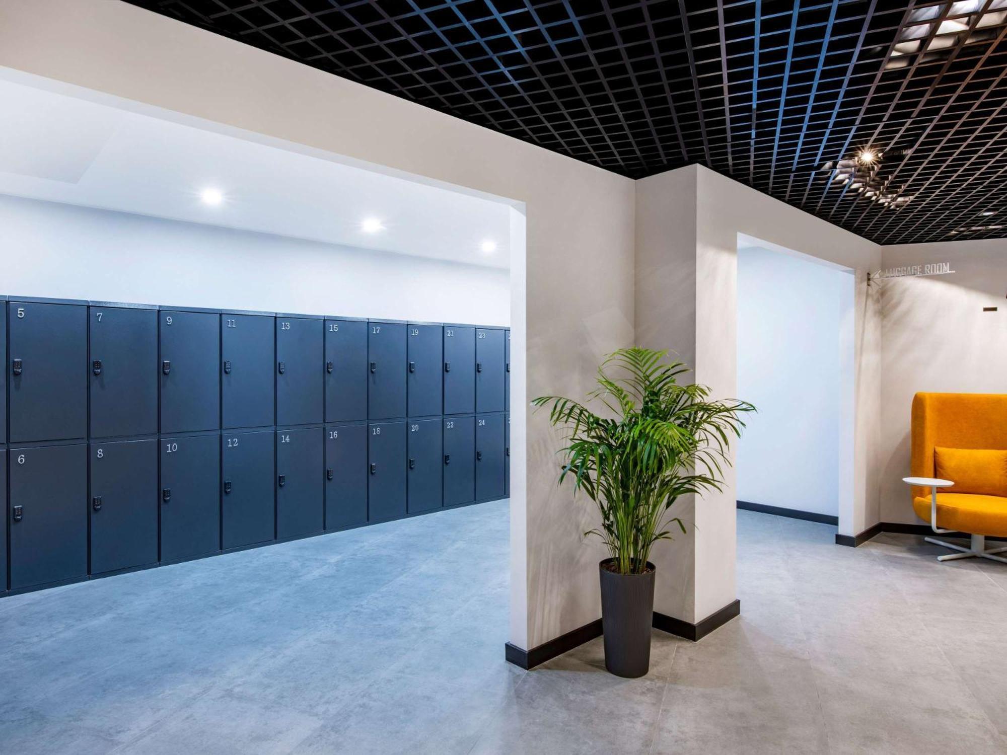 Ibis Tbilisi Airport Hotel ภายนอก รูปภาพ